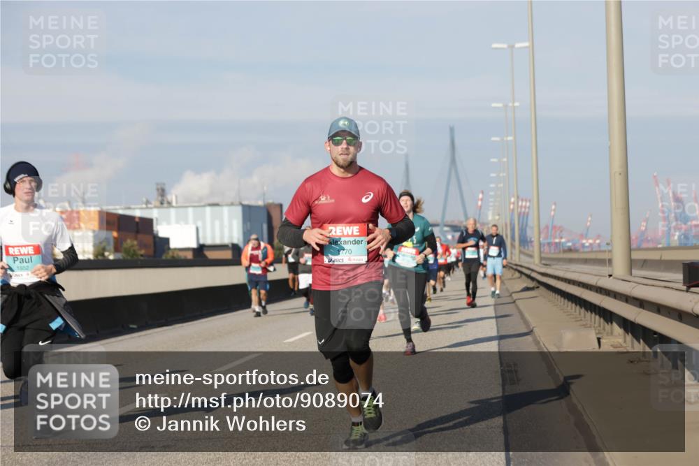 03.10.2025 - Köhlbrandbrückenlauf Jannik Wohlers http://msf.ph/oto/9089074 03.10.2025 09:58:25 Position 3 1852, 1770 meine-sportfotos.de