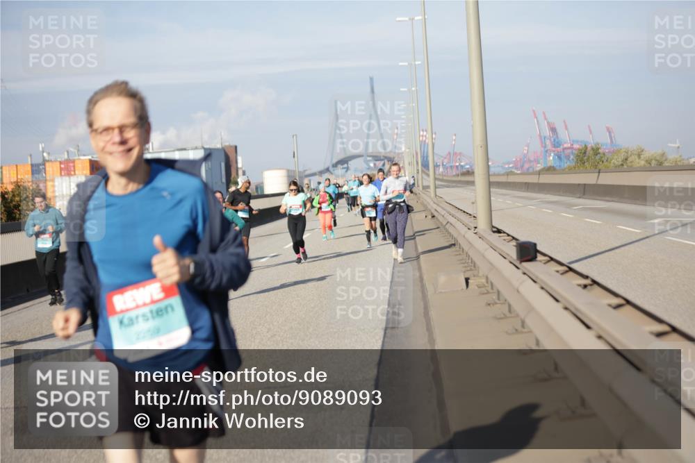 03.10.2025 - Köhlbrandbrückenlauf Jannik Wohlers http://msf.ph/oto/9089093 03.10.2025 10:09:18 Position 3 2259 meine-sportfotos.de