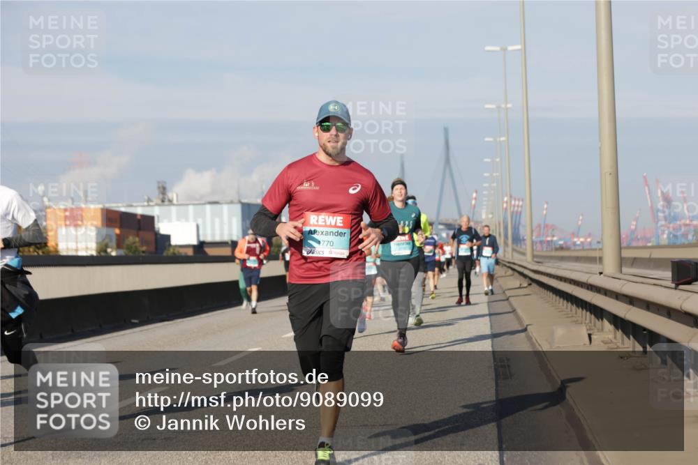 03.10.2025 - Köhlbrandbrückenlauf Jannik Wohlers http://msf.ph/oto/9089099 03.10.2025 09:58:25 Position 3 770 meine-sportfotos.de