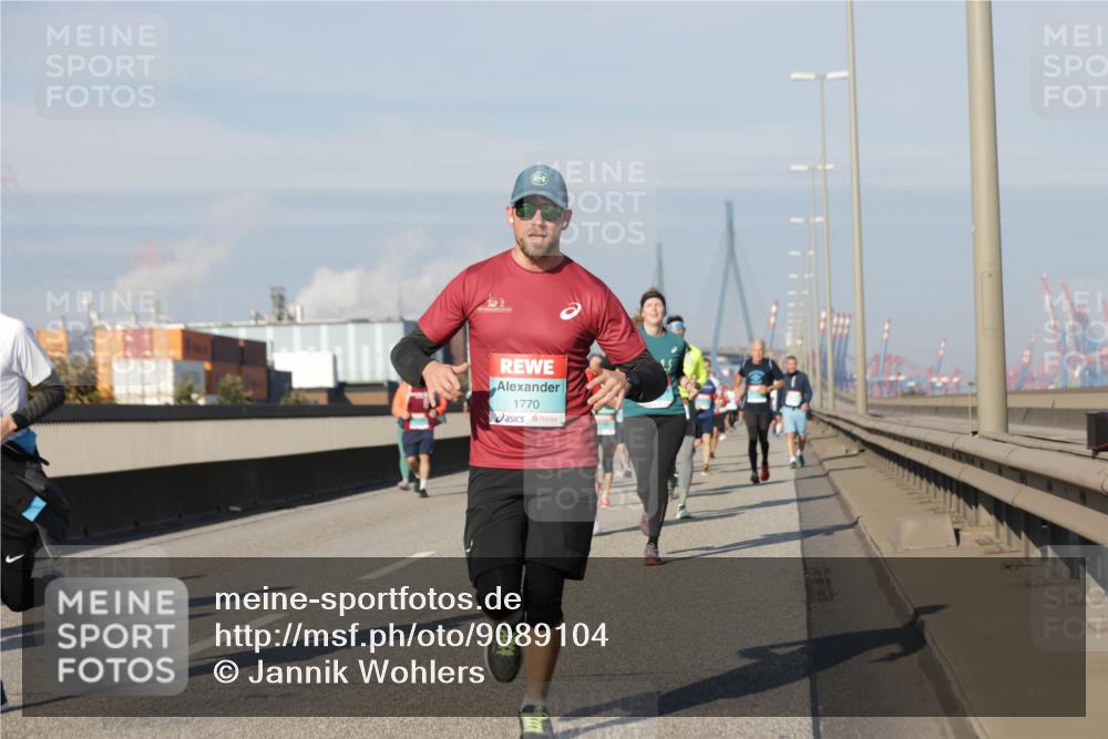 03.10.2025 - Köhlbrandbrückenlauf Jannik Wohlers http://msf.ph/oto/9089104 03.10.2025 09:58:25 Position 3 1770 meine-sportfotos.de