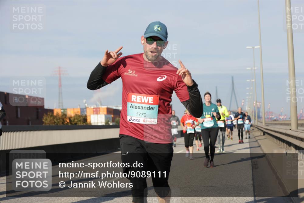 03.10.2025 - Köhlbrandbrückenlauf Jannik Wohlers http://msf.ph/oto/9089111 03.10.2025 09:58:26 Position 3 1770 meine-sportfotos.de