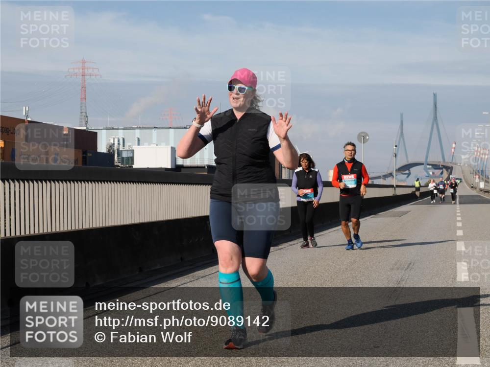 03.10.2025 - Köhlbrandbrückenlauf Fabian Wolf http://msf.ph/oto/9089142 03.10.2025 10:24:42 Position 3  meine-sportfotos.de