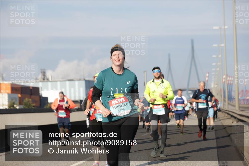 03.10.2025 - Köhlbrandbrückenlauf Jannik Wohlers http://msf.ph/oto/9089158 03.10.2025 09:58:28 Position 3 3699, 2025, 1735 meine-sportfotos.de