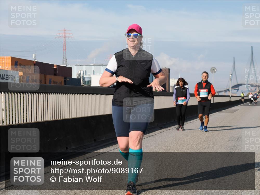 03.10.2025 - Köhlbrandbrückenlauf Fabian Wolf http://msf.ph/oto/9089167 03.10.2025 10:24:42 Position 3  meine-sportfotos.de