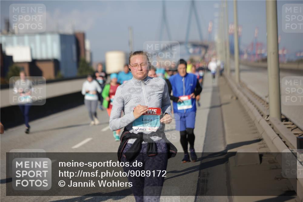 03.10.2025 - Köhlbrandbrückenlauf Jannik Wohlers http://msf.ph/oto/9089172 03.10.2025 10:09:24 Position 3 3729 meine-sportfotos.de