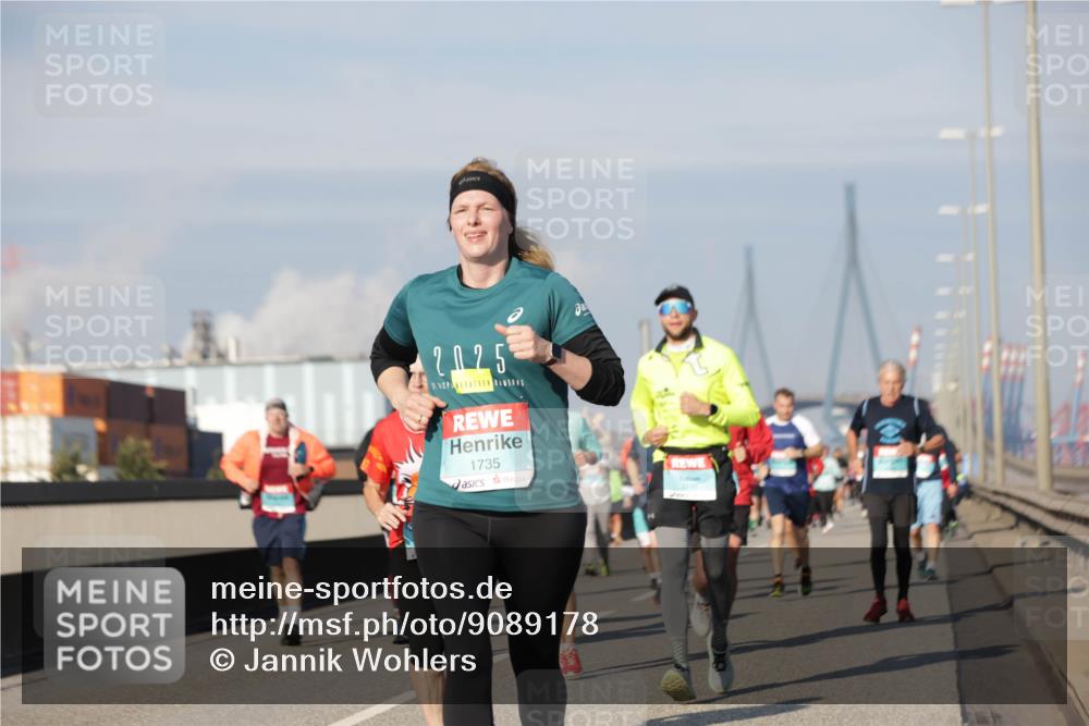 03.10.2025 - Köhlbrandbrückenlauf Jannik Wohlers http://msf.ph/oto/9089178 03.10.2025 09:58:28 Position 3 2025, 1735 meine-sportfotos.de