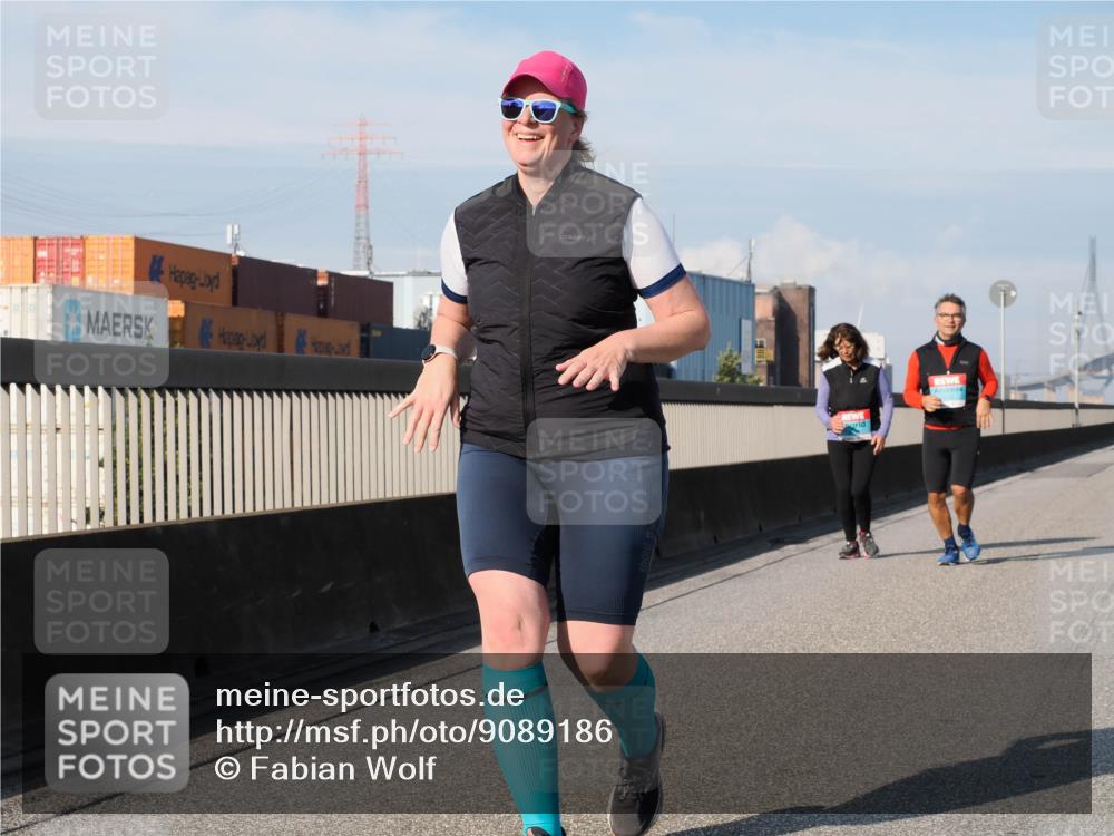 03.10.2025 - Köhlbrandbrückenlauf Fabian Wolf http://msf.ph/oto/9089186 03.10.2025 10:24:43 Position 3  meine-sportfotos.de