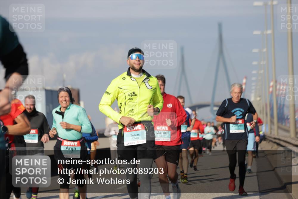 03.10.2025 - Köhlbrandbrückenlauf Jannik Wohlers http://msf.ph/oto/9089203 03.10.2025 09:58:29 Position 3 1337, 3748, 1456 meine-sportfotos.de