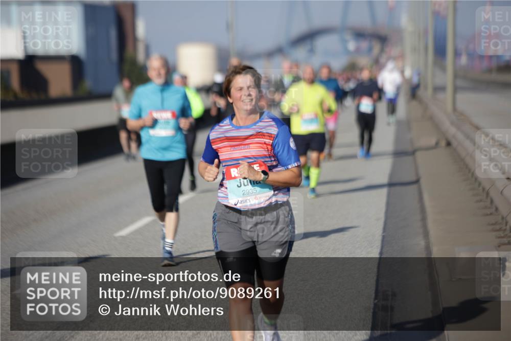 03.10.2025 - Köhlbrandbrückenlauf Jannik Wohlers http://msf.ph/oto/9089261 03.10.2025 10:09:35 Position 3 2935 meine-sportfotos.de