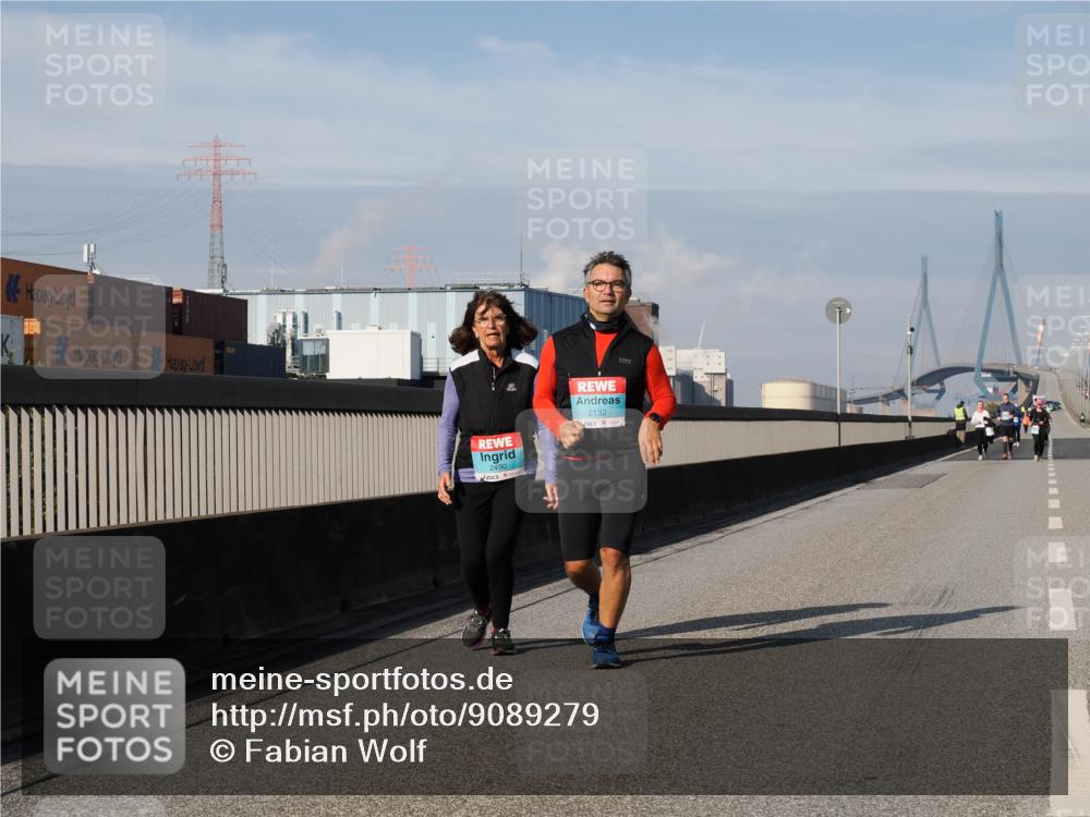 03.10.2025 - Köhlbrandbrückenlauf Fabian Wolf http://msf.ph/oto/9089279 03.10.2025 10:24:46 Position 3 2490, 2132 meine-sportfotos.de
