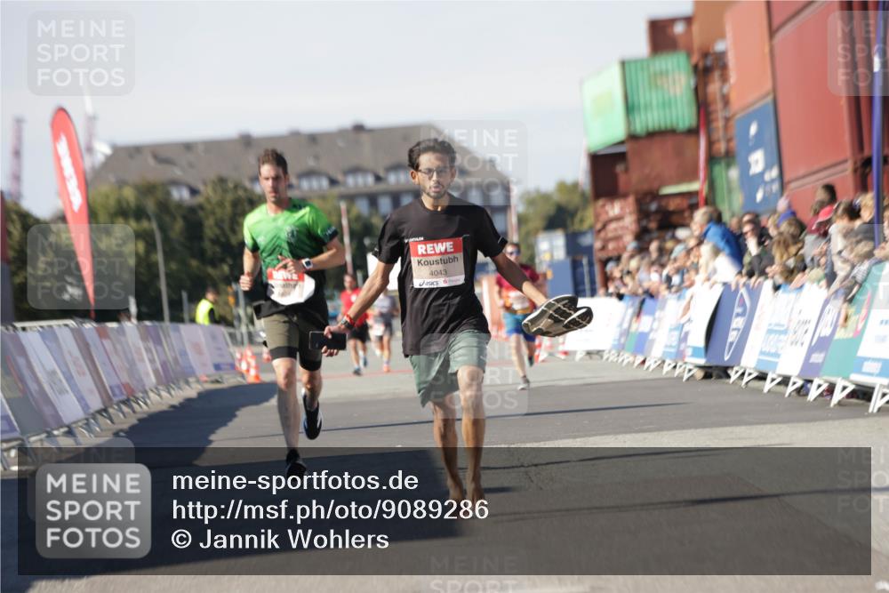 03.10.2025 - Köhlbrandbrückenlauf Jannik Wohlers http://msf.ph/oto/9089286 03.10.2025 12:53:38 Ziel 4043, 4155, 6241, 6624, 6656, 6804 meine-sportfotos.de