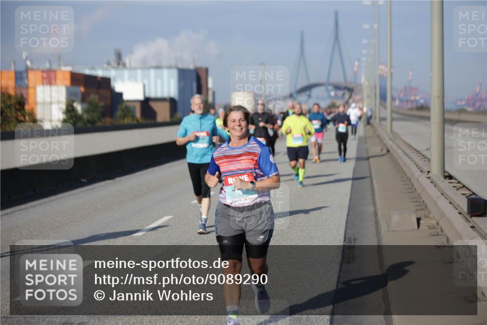 03.10.2025 - Köhlbrandbrückenlauf Jannik Wohlers http://msf.ph/oto/9089290 03.10.2025 10:09:36 Position 3 2935 meine-sportfotos.de
