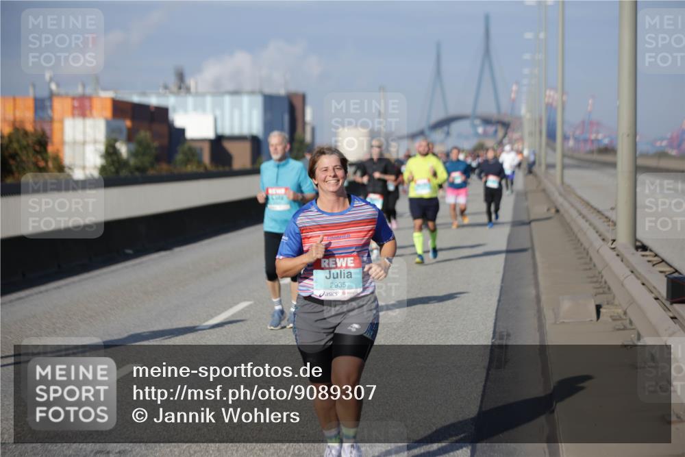03.10.2025 - Köhlbrandbrückenlauf Jannik Wohlers http://msf.ph/oto/9089307 03.10.2025 10:09:36 Position 3 2935 meine-sportfotos.de