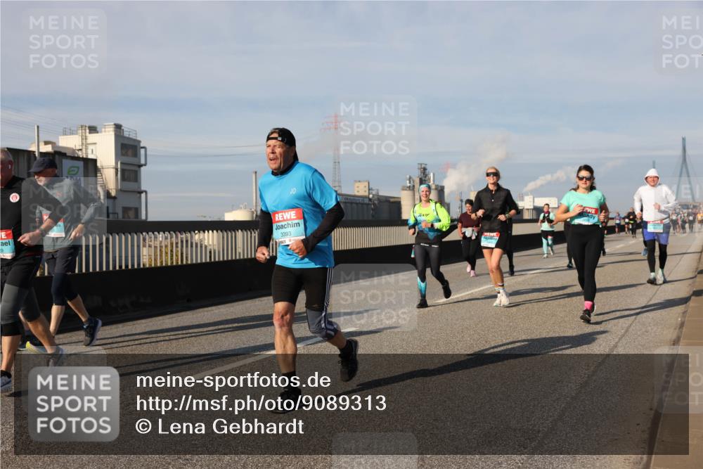 03.10.2025 - Köhlbrandbrückenlauf Lena Gebhardt http://msf.ph/oto/9089313 03.10.2025 10:07:05 Position 2 29, 3393 meine-sportfotos.de