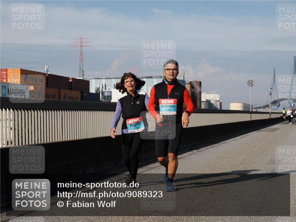 03.10.2025 - Köhlbrandbrückenlauf Fabian Wolf http://msf.ph/oto/9089323 03.10.2025 10:24:47 Position 3 2490, 2132 meine-sportfotos.de