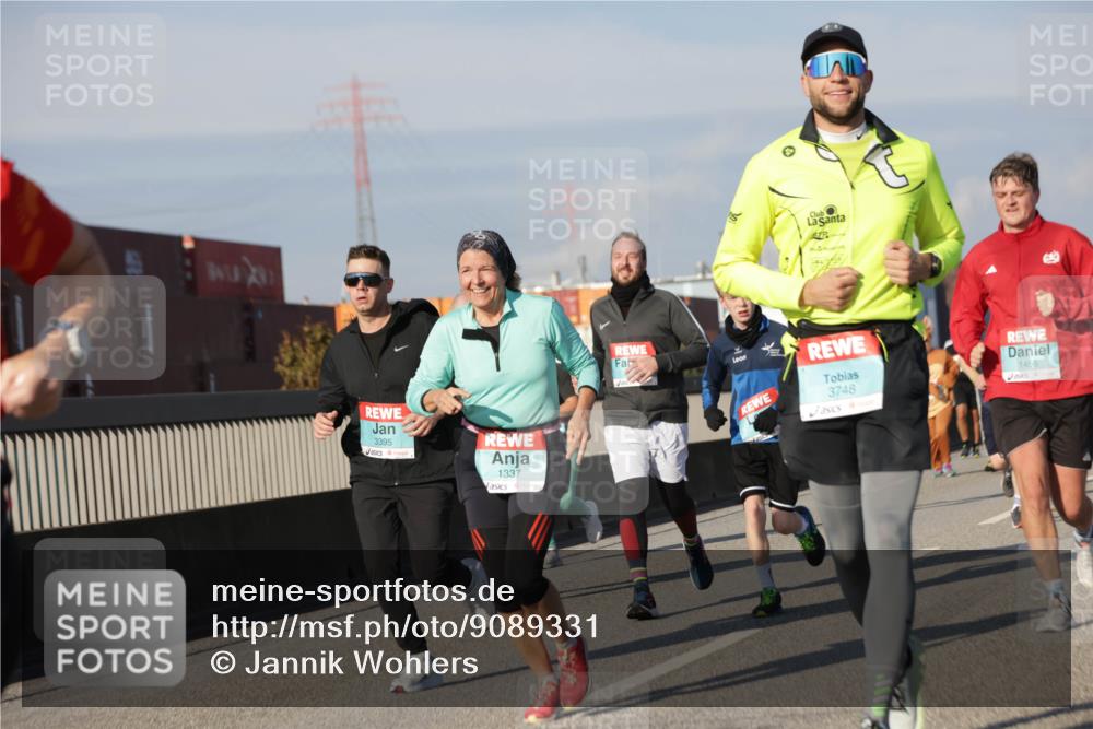 03.10.2025 - Köhlbrandbrückenlauf Jannik Wohlers http://msf.ph/oto/9089331 03.10.2025 09:58:31 Position 3 3395, 1337, 3748, 1456 meine-sportfotos.de
