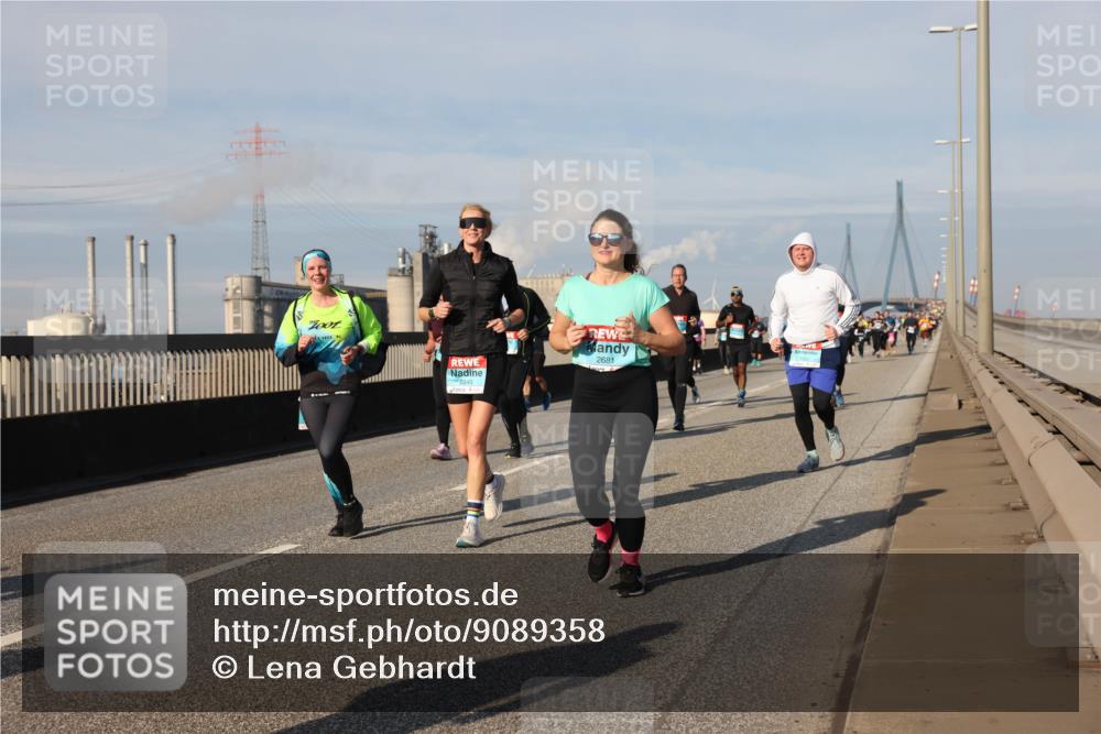 03.10.2025 - Köhlbrandbrückenlauf Lena Gebhardt http://msf.ph/oto/9089358 03.10.2025 10:07:06 Position 2 2845, 2681 meine-sportfotos.de