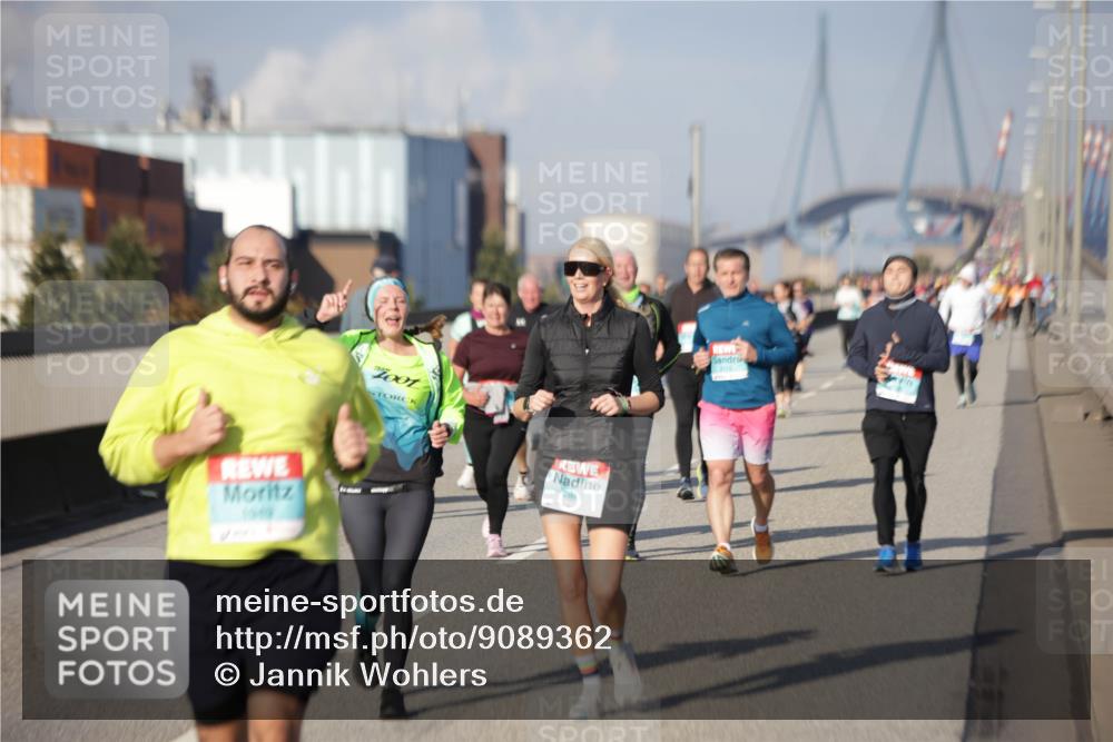 03.10.2025 - Köhlbrandbrückenlauf Jannik Wohlers http://msf.ph/oto/9089362 03.10.2025 10:09:42 Position 3 284, 2115 meine-sportfotos.de