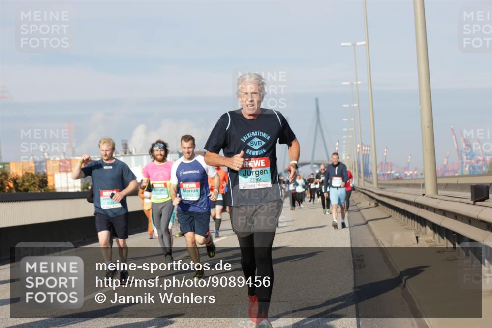 03.10.2025 - Köhlbrandbrückenlauf Jannik Wohlers http://msf.ph/oto/9089456 03.10.2025 09:58:34 Position 3 2699, 2171 meine-sportfotos.de