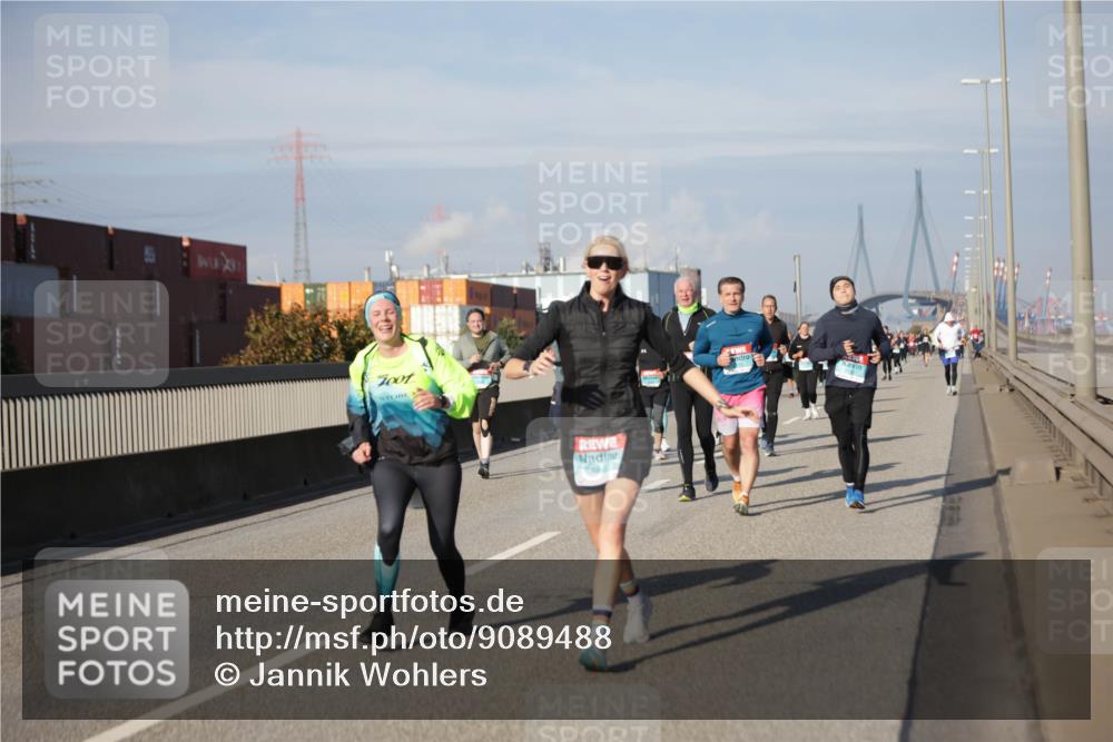 03.10.2025 - Köhlbrandbrückenlauf Jannik Wohlers http://msf.ph/oto/9089488 03.10.2025 10:09:45 Position 3 1800 meine-sportfotos.de