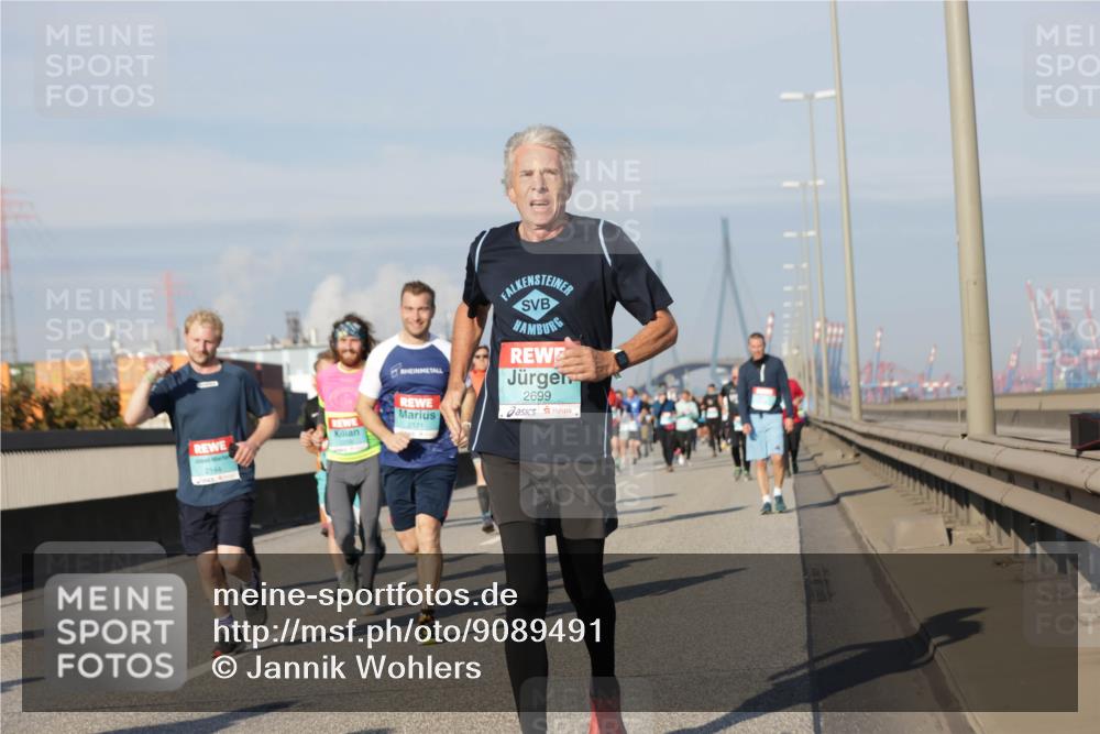 03.10.2025 - Köhlbrandbrückenlauf Jannik Wohlers http://msf.ph/oto/9089491 03.10.2025 09:58:35 Position 3 2699, 2171, 2144 meine-sportfotos.de