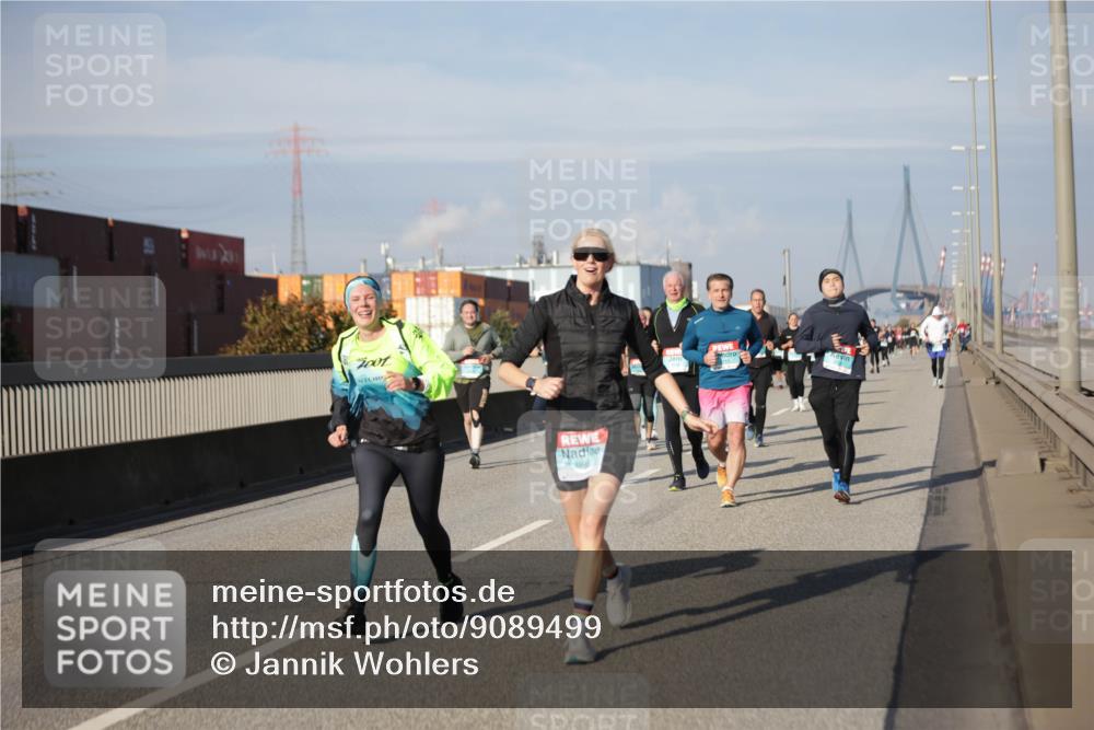 03.10.2025 - Köhlbrandbrückenlauf Jannik Wohlers http://msf.ph/oto/9089499 03.10.2025 10:09:45 Position 3  meine-sportfotos.de