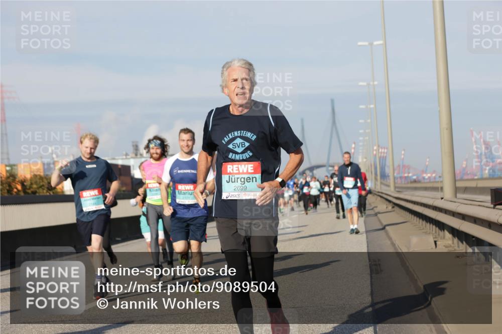 03.10.2025 - Köhlbrandbrückenlauf Jannik Wohlers http://msf.ph/oto/9089504 03.10.2025 09:58:35 Position 3 2699, 2171 meine-sportfotos.de