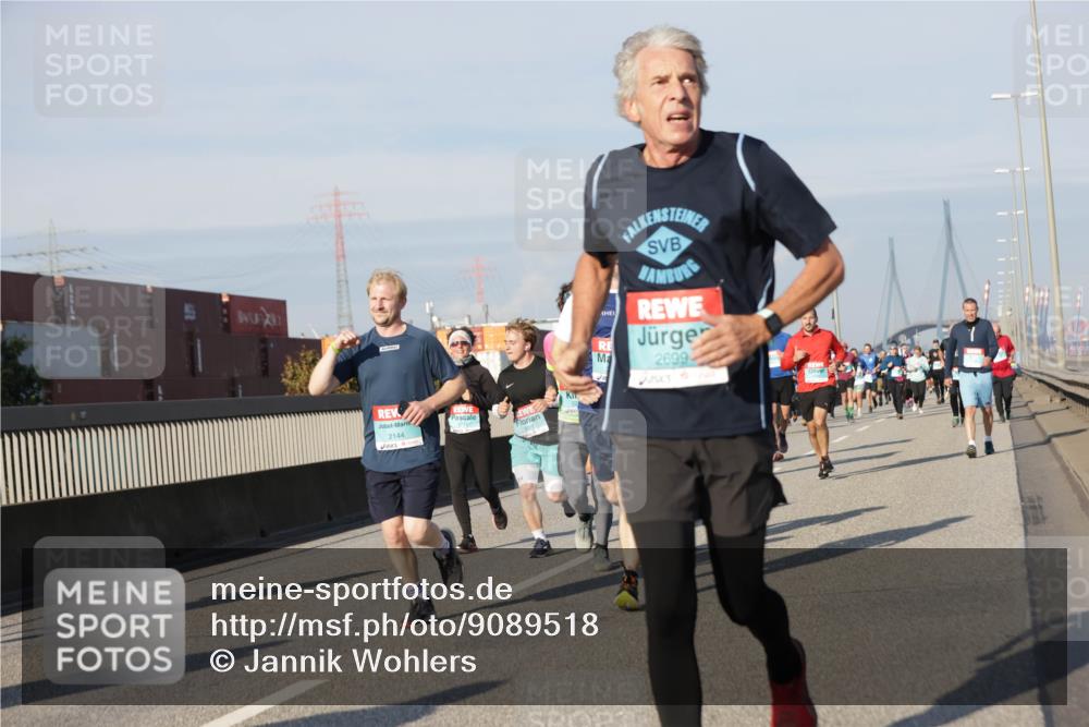 03.10.2025 - Köhlbrandbrückenlauf Jannik Wohlers http://msf.ph/oto/9089518 03.10.2025 09:58:35 Position 3 2144, 2699 meine-sportfotos.de