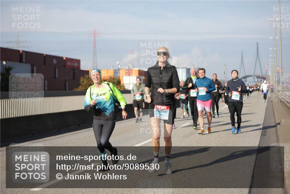 03.10.2025 - Köhlbrandbrückenlauf Jannik Wohlers http://msf.ph/oto/9089530 03.10.2025 10:09:45 Position 3 2845 meine-sportfotos.de