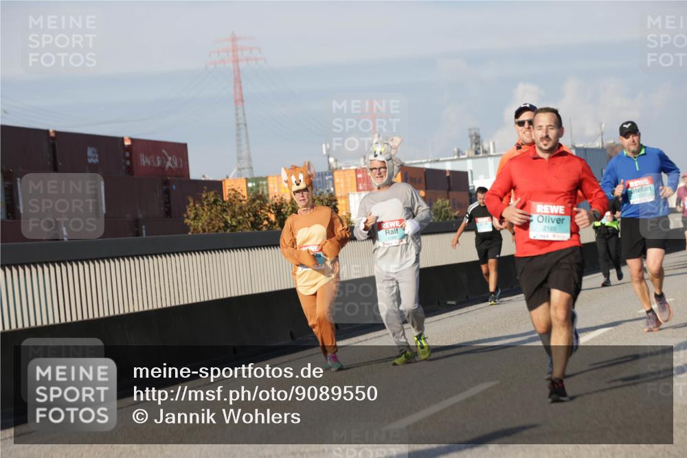 03.10.2025 - Köhlbrandbrückenlauf Jannik Wohlers http://msf.ph/oto/9089550 03.10.2025 09:58:39 Position 3 1289, 2165, 1510 meine-sportfotos.de
