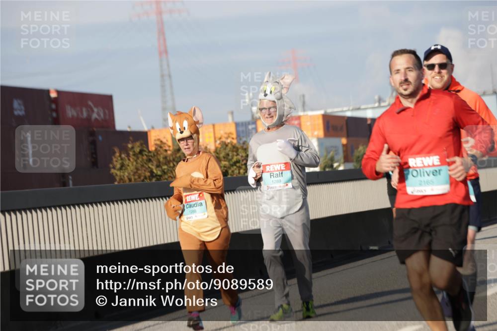 03.10.2025 - Köhlbrandbrückenlauf Jannik Wohlers http://msf.ph/oto/9089589 03.10.2025 09:58:39 Position 3 1289, 1288, 2165 meine-sportfotos.de