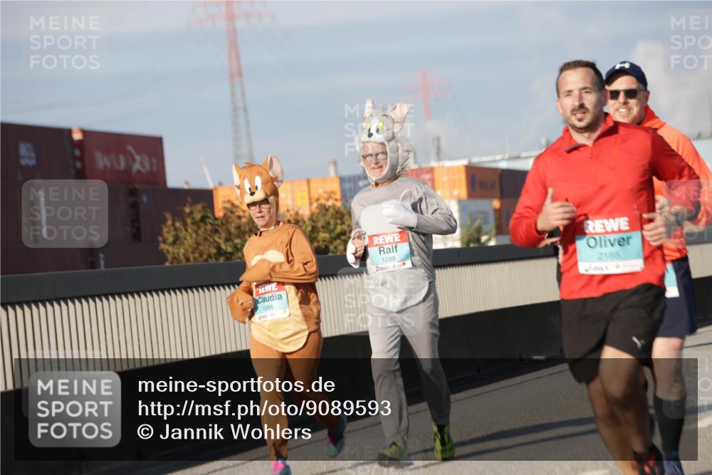 03.10.2025 - Köhlbrandbrückenlauf Jannik Wohlers http://msf.ph/oto/9089593 03.10.2025 09:58:39 Position 3 1288, 1289, 2165 meine-sportfotos.de