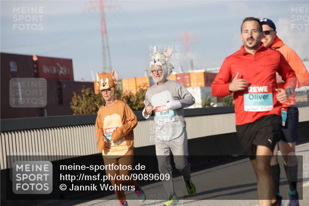 03.10.2025 - Köhlbrandbrückenlauf Jannik Wohlers http://msf.ph/oto/9089609 03.10.2025 09:58:39 Position 3 1289, 2165 meine-sportfotos.de