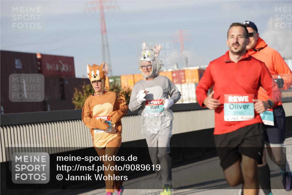 03.10.2025 - Köhlbrandbrückenlauf Jannik Wohlers http://msf.ph/oto/9089619 03.10.2025 09:58:39 Position 3 1289, 2165 meine-sportfotos.de