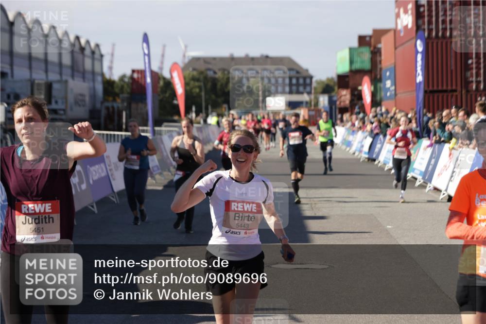 03.10.2025 - Köhlbrandbrückenlauf Jannik Wohlers http://msf.ph/oto/9089696 03.10.2025 13:19:24 Ziel 4593, 4690, 4691, 4725, 4828, 4971, 4996, 5009, 5405, 5443, 5451, 5578, 5853, 6057, 6225, 6226, 6230, 6576, 6753 meine-sportfotos.de