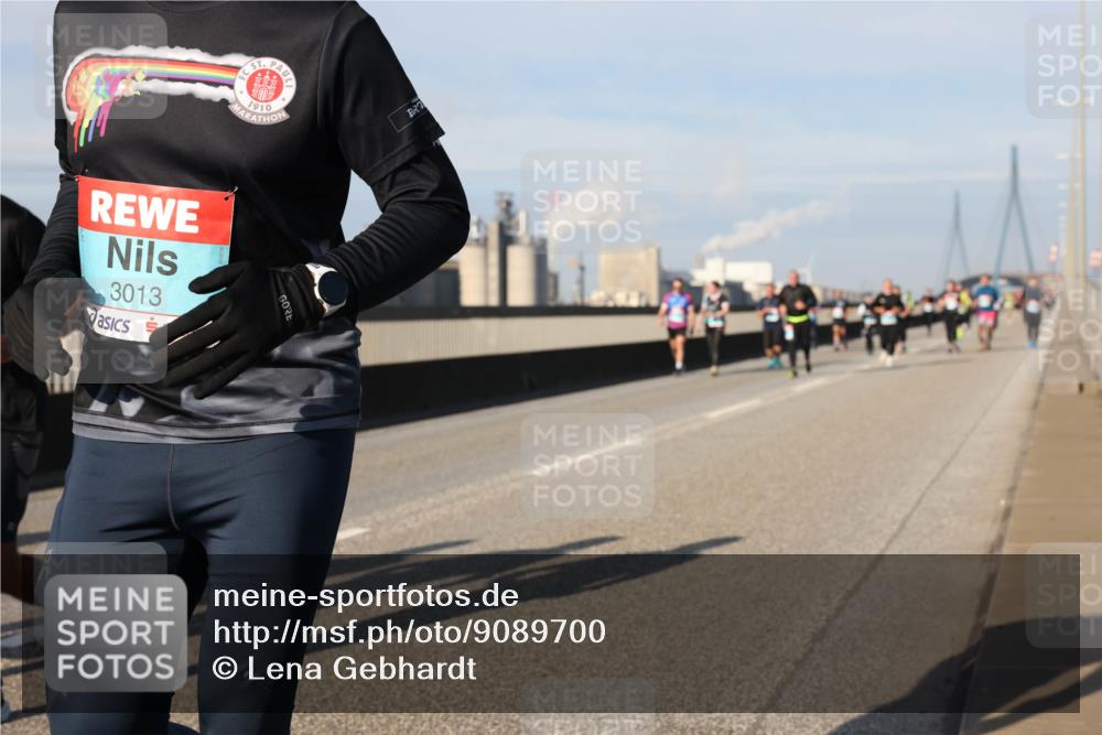 03.10.2025 - Köhlbrandbrückenlauf Lena Gebhardt http://msf.ph/oto/9089700 03.10.2025 10:07:13 Position 2 3013, 1910 meine-sportfotos.de