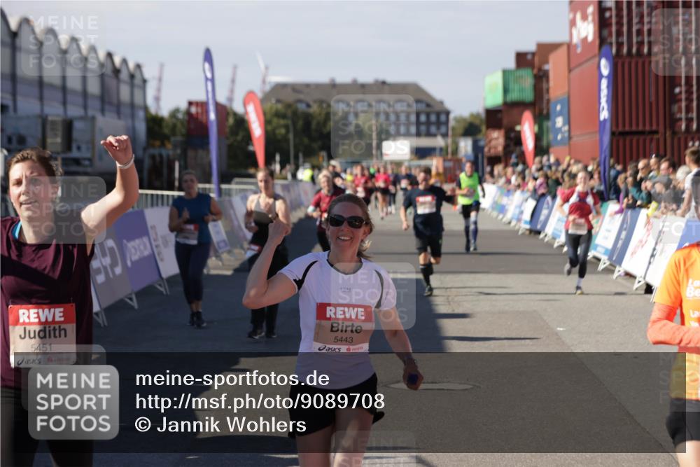03.10.2025 - Köhlbrandbrückenlauf Jannik Wohlers http://msf.ph/oto/9089708 03.10.2025 13:19:24 Ziel 4593, 4690, 4691, 4725, 4828, 4971, 4996, 5009, 5405, 5443, 5451, 5578, 5853, 6057, 6225, 6226, 6230, 6576, 6753 meine-sportfotos.de