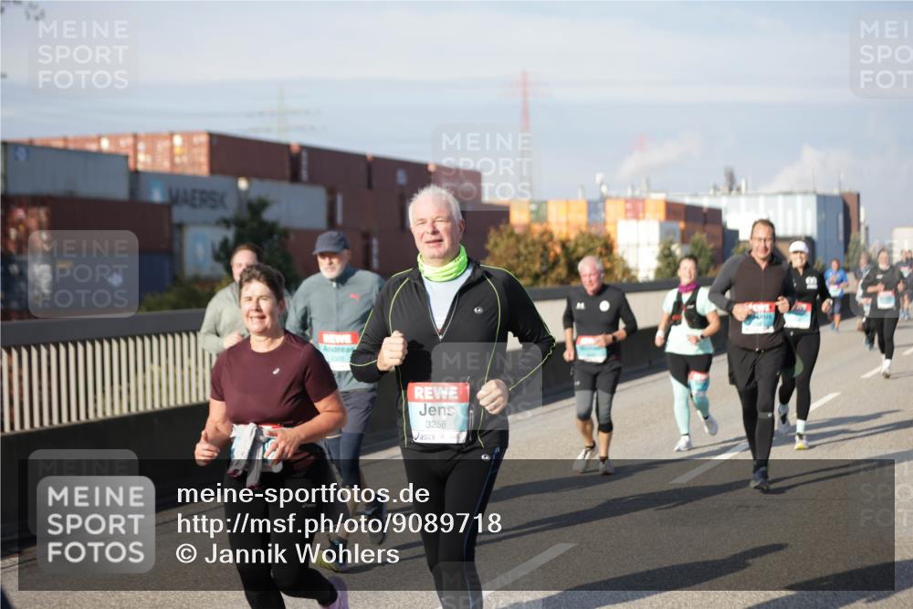 03.10.2025 - Köhlbrandbrückenlauf Jannik Wohlers http://msf.ph/oto/9089718 03.10.2025 10:09:50 Position 3 3256 meine-sportfotos.de