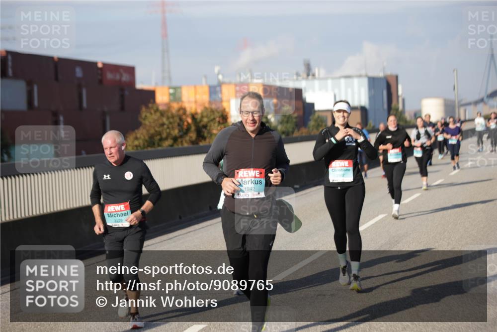 03.10.2025 - Köhlbrandbrückenlauf Jannik Wohlers http://msf.ph/oto/9089765 03.10.2025 10:09:51 Position 3 3129, 1942, 2922 meine-sportfotos.de