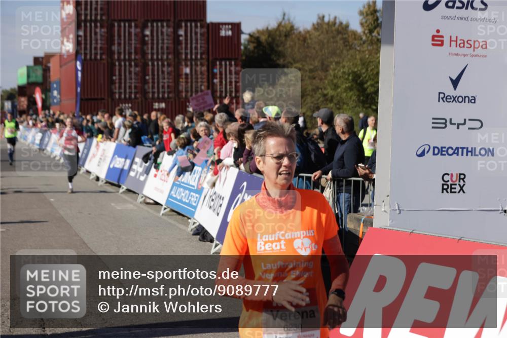 03.10.2025 - Köhlbrandbrückenlauf Jannik Wohlers http://msf.ph/oto/9089777 03.10.2025 13:19:25 Ziel 4593, 4691, 4725, 4828, 4971, 4996, 5009, 5405, 5443, 5451, 5578, 5853, 6057, 6225, 6226, 6230, 6576, 6753, 6776 meine-sportfotos.de