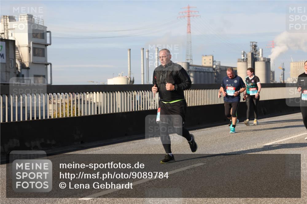 03.10.2025 - Köhlbrandbrückenlauf Lena Gebhardt http://msf.ph/oto/9089784 03.10.2025 10:07:21 Position 2  meine-sportfotos.de