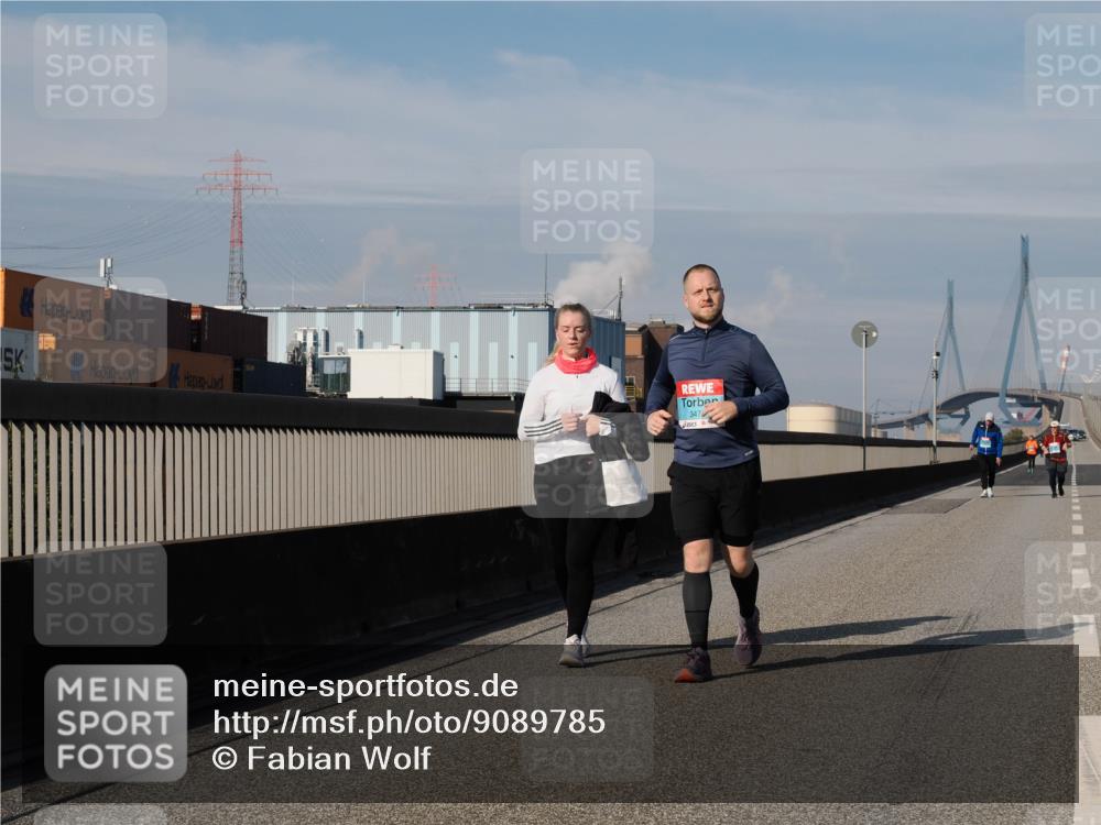 03.10.2025 - Köhlbrandbrückenlauf Fabian Wolf http://msf.ph/oto/9089785 03.10.2025 10:25:17 Position 3 347 meine-sportfotos.de