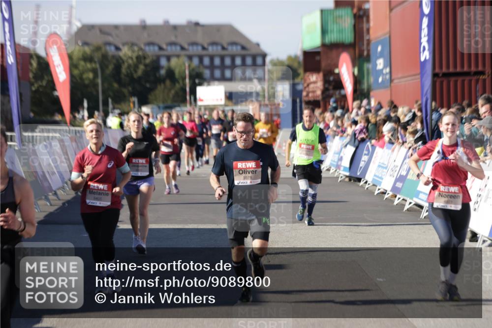 03.10.2025 - Köhlbrandbrückenlauf Jannik Wohlers http://msf.ph/oto/9089800 03.10.2025 13:19:26 Ziel 4593, 4691, 4725, 4828, 4971, 4996, 5009, 5405, 5443, 5451, 5578, 5853, 6057, 6225, 6226, 6230, 6576, 6753, 6776 meine-sportfotos.de