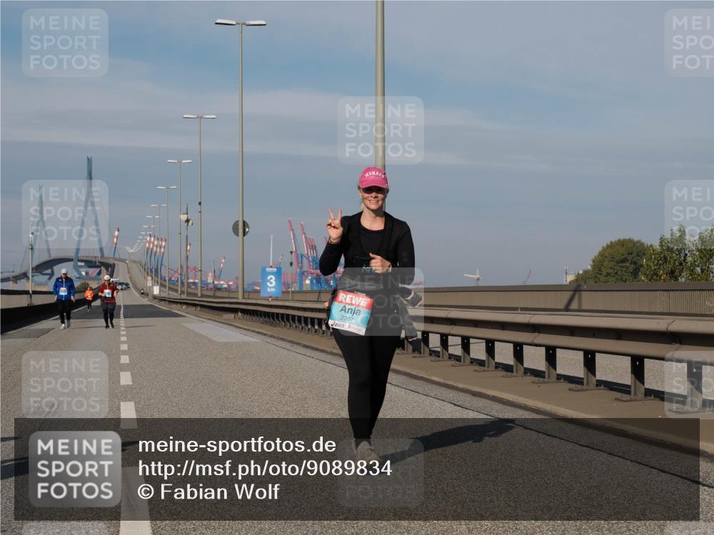 03.10.2025 - Köhlbrandbrückenlauf Fabian Wolf http://msf.ph/oto/9089834 03.10.2025 10:25:19 Position 3 3, 2367 meine-sportfotos.de