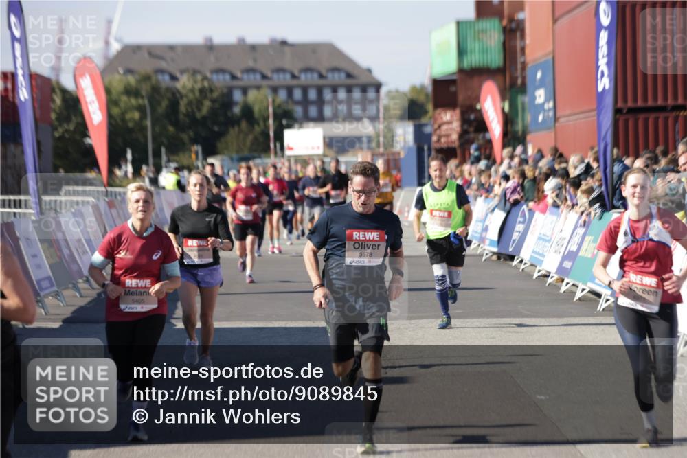 03.10.2025 - Köhlbrandbrückenlauf Jannik Wohlers http://msf.ph/oto/9089845 03.10.2025 13:19:26 Ziel 4593, 4691, 4725, 4828, 4971, 4996, 5009, 5405, 5443, 5451, 5578, 5853, 6057, 6225, 6226, 6230, 6576, 6753, 6776 meine-sportfotos.de