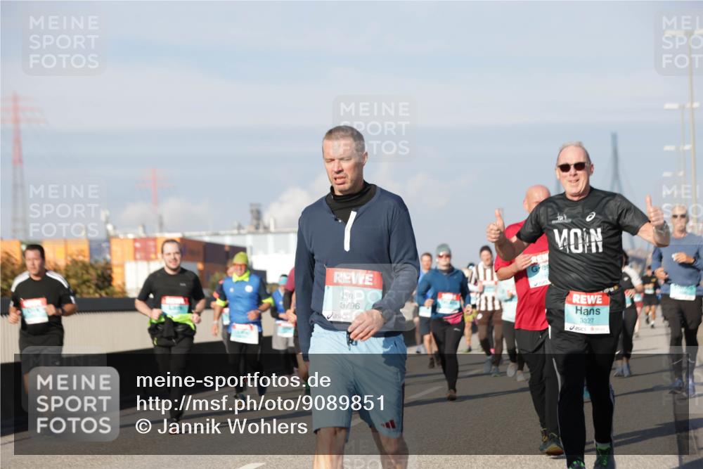 03.10.2025 - Köhlbrandbrückenlauf Jannik Wohlers http://msf.ph/oto/9089851 03.10.2025 09:58:44 Position 3 3796, 3327 meine-sportfotos.de