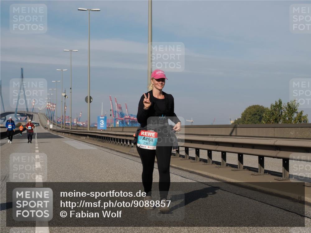 03.10.2025 - Köhlbrandbrückenlauf Fabian Wolf http://msf.ph/oto/9089857 03.10.2025 10:25:19 Position 3 3, 2367 meine-sportfotos.de