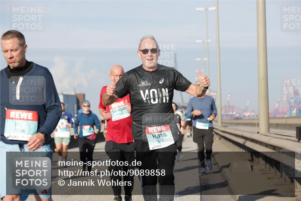 03.10.2025 - Köhlbrandbrückenlauf Jannik Wohlers http://msf.ph/oto/9089858 03.10.2025 09:58:45 Position 3 3796, 1498, 3827 meine-sportfotos.de