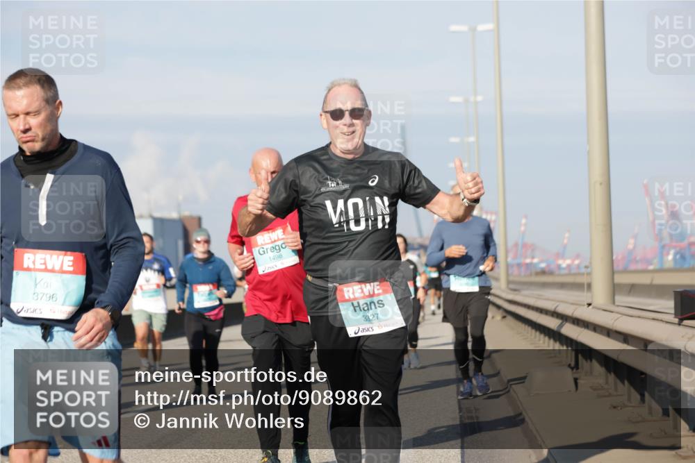 03.10.2025 - Köhlbrandbrückenlauf Jannik Wohlers http://msf.ph/oto/9089862 03.10.2025 09:58:45 Position 3 3796, 1498, 3827 meine-sportfotos.de