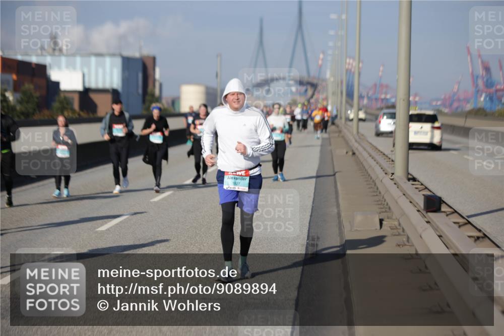 03.10.2025 - Köhlbrandbrückenlauf Jannik Wohlers http://msf.ph/oto/9089894 03.10.2025 10:10:02 Position 3 1927 meine-sportfotos.de